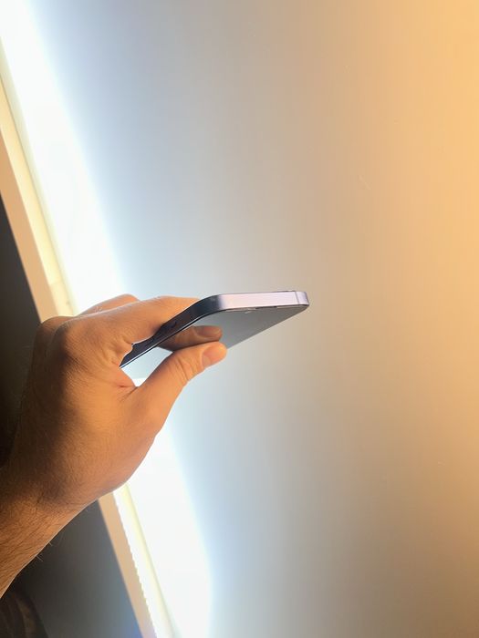 Продам IPhone 13 128gb