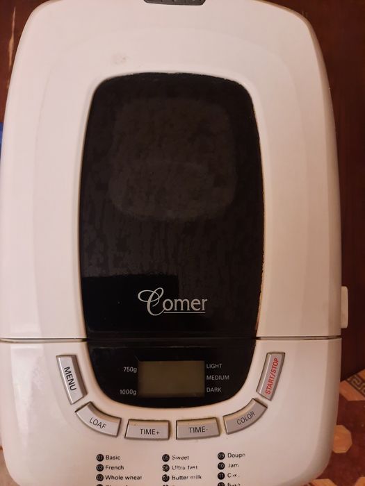 Продается хлебопечь Comer