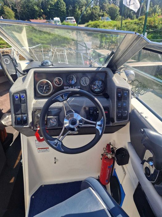 Ambarcațiune Bayliner Cierra 2455,recondiționata total, peridoc inclus