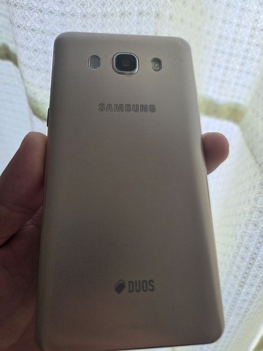 Samsung Galaxy J5