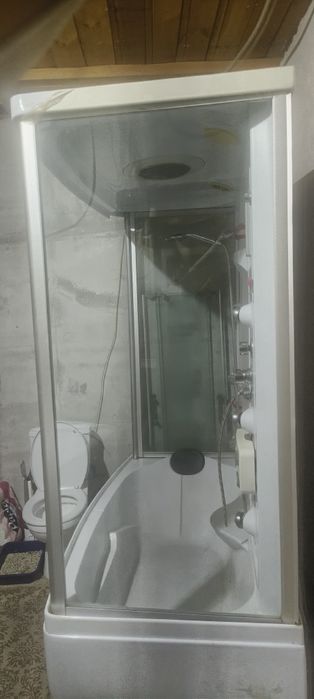 Продам душевую кабинку