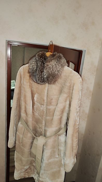 Шуба модельная, мутоновая