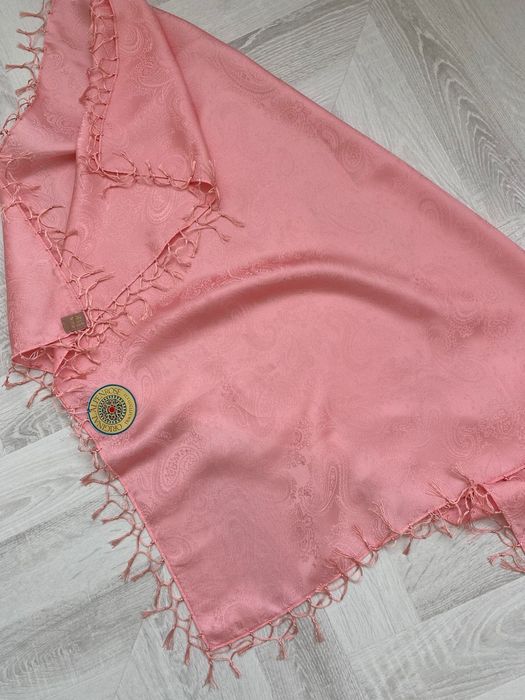 Шелковый платок новый