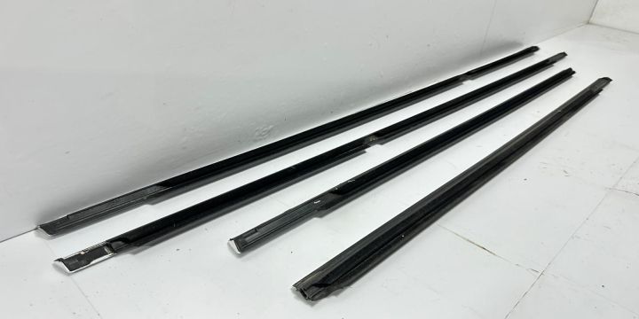 Set ornamente usi Mercedes-Benz E-Class W212