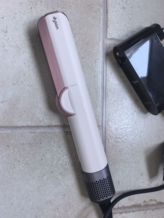 Dyson HT01 Airstrait