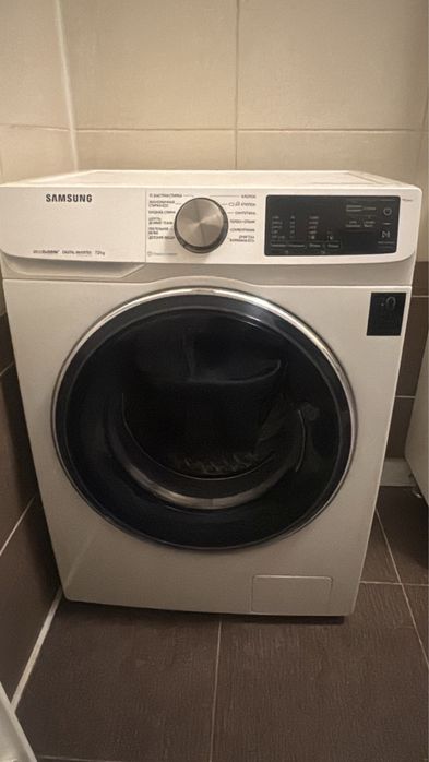 Продам стиральную машинку Samsung