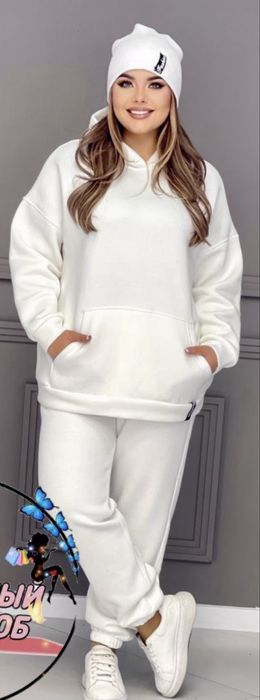 Продам спортивный  костюм