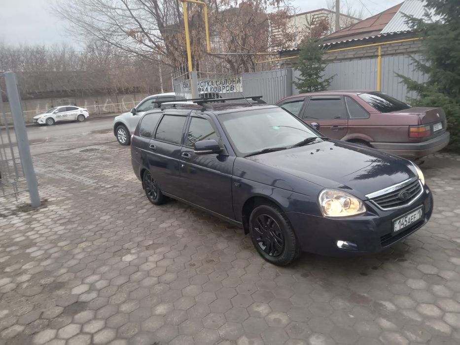 Машина лада приора