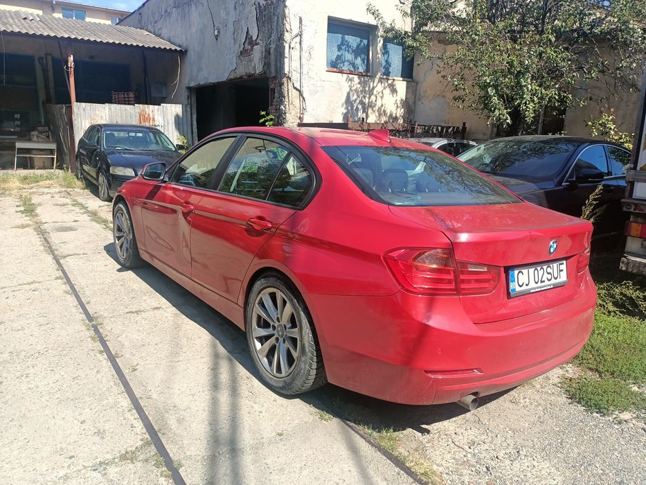 Bmw f30 2012 318d manuala