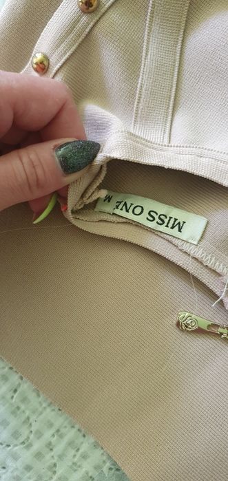 Бандажна рокля цвят пудра