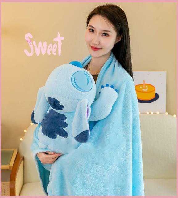 Плюшена играчка Лило и Стич с одеяло Комплект 3в1, Голям плюшен Стич