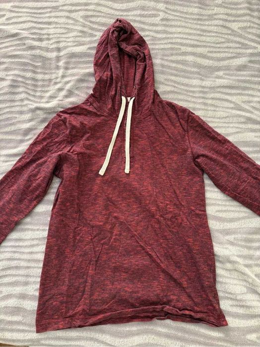 Bluza lunga cu glugă