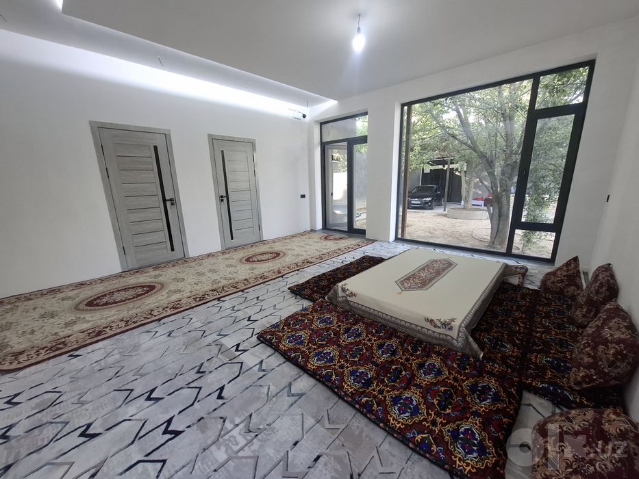 Oqtoshda oilaviy dacha