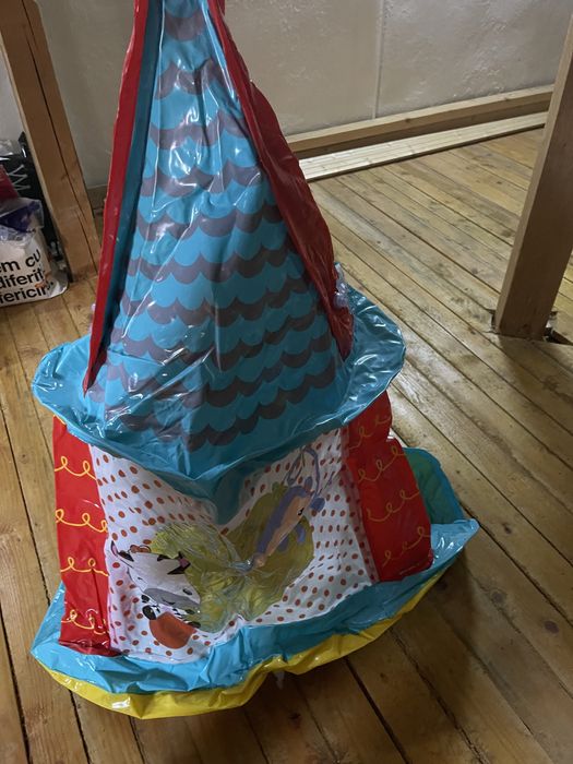 Castel cu aer pentru copii