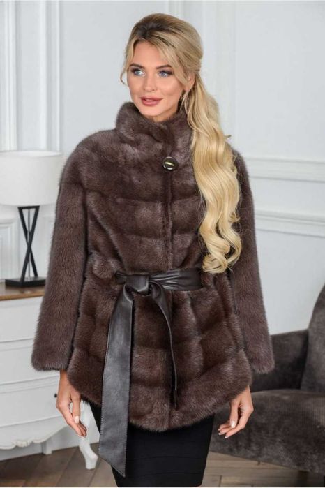 Haina vizon blana naturala, culoare capucino  , Haină de nurcă ca nouă