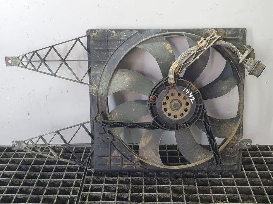 Electroventilator gmv 6q0121207 Skoda Fabia 6Y (facelift) (2004 - 2007) 1.4 tdi BNM