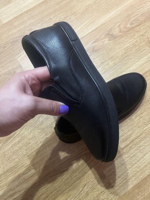 Продам туфли для мальчика