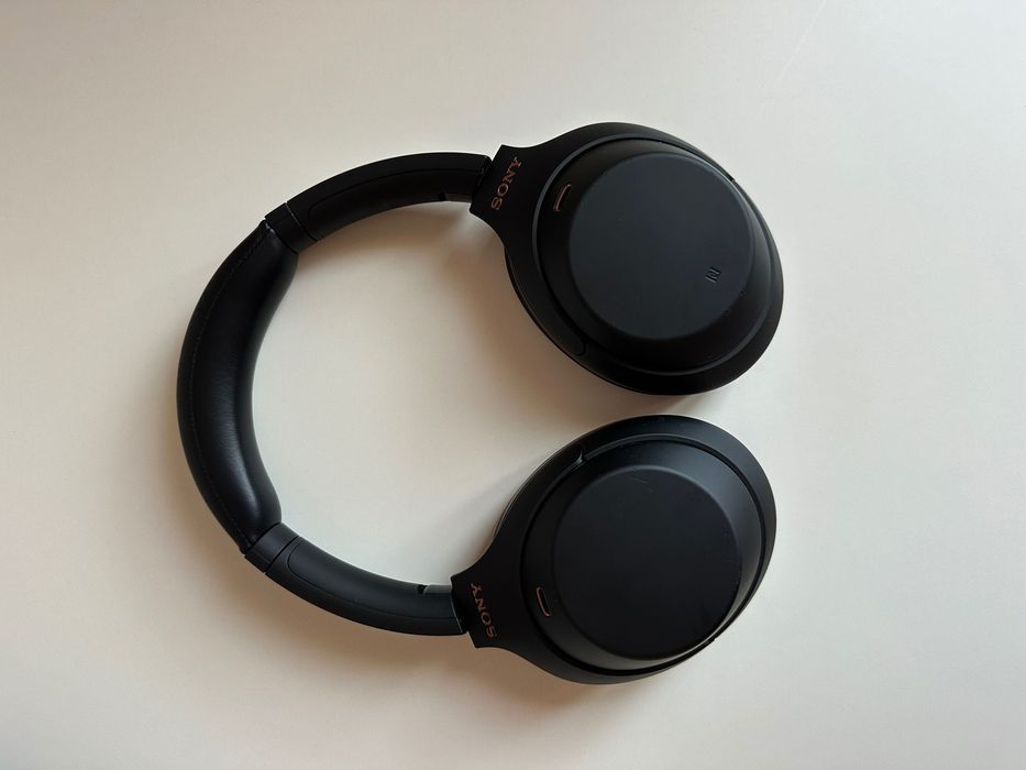SONY безжични слушалки -WH1000XM4