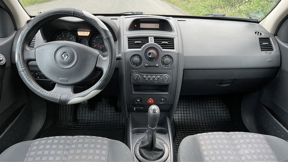 Inchirieri auto ! Rent A Car ! Renault Megane! DISPONIBIL !