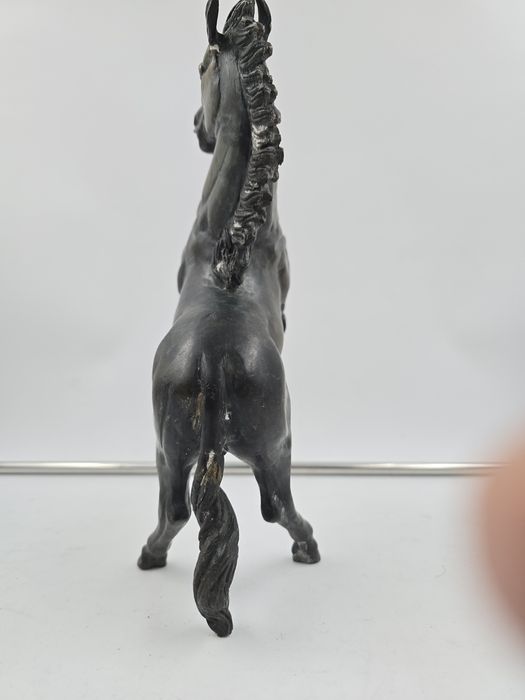 Statueta bronz, cal