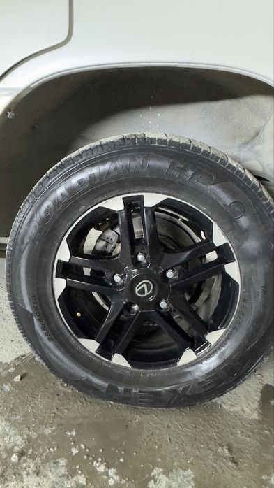 Титанки с шинами на Крузак 470/100