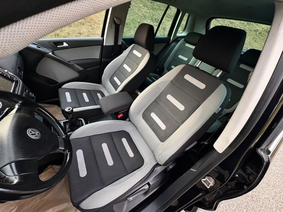 Vw Tiguan 2.0 TDI 140 c.p CBAB 2009 4 × 4 [ 4 Motion ]
