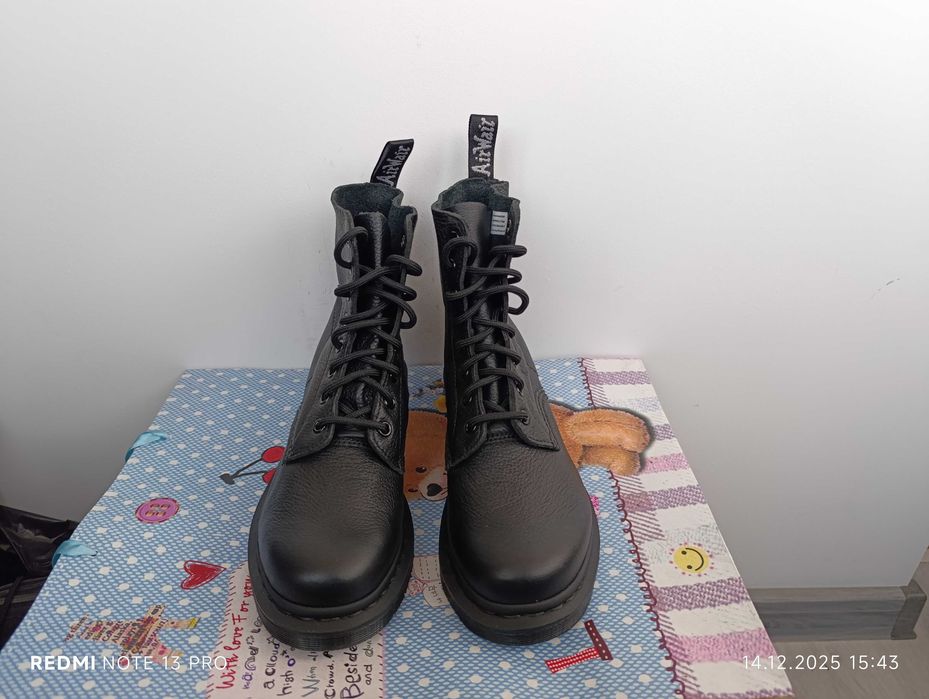 Dr. Martens 1460 Pascal Mono''оригинални дамски боти 40 номер