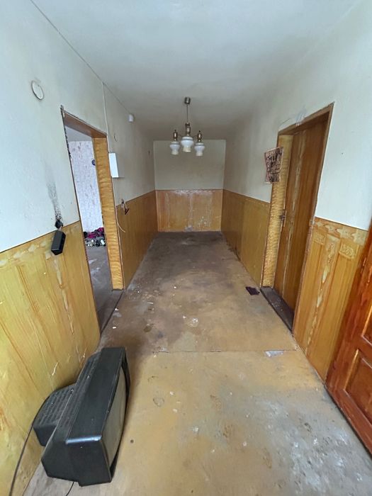 Къща на 2 етажа с мазе, гараж и кладенец – с. Крушето