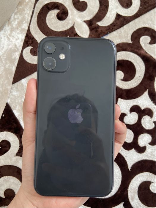 обменяю два 11 айфона