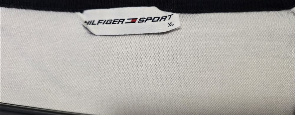 Нова. Дамска оригинална рокличка плетиво. TOMMY HILFIGER