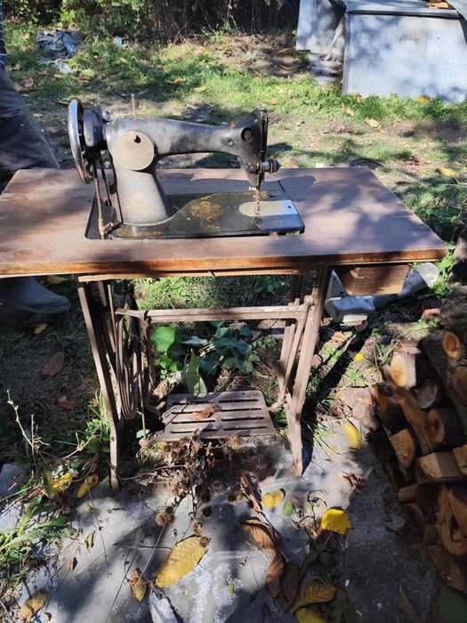 Крачна шевна машина UNION!!!