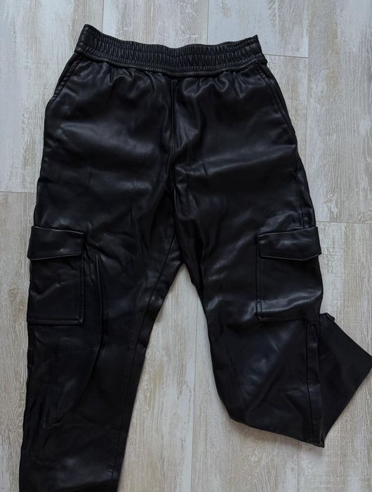 Кожен панталон ZARA