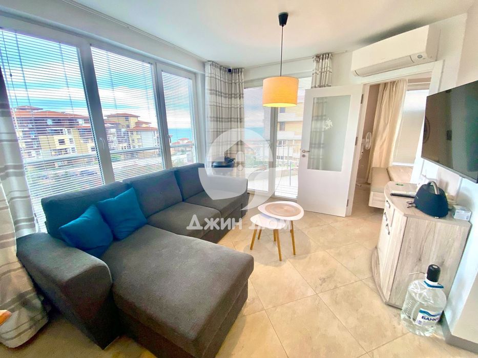 Продава се Двустаен апартамент в Свети Влас - 96 кв.м за 1042 €/кв.м - Снимка #2