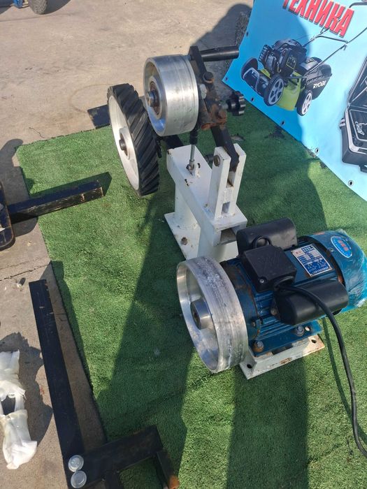 Лентова шлайфмашина - Монофазна