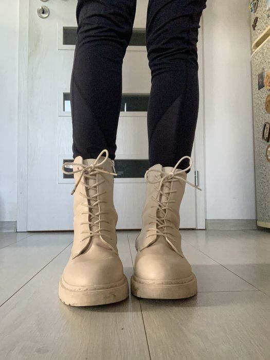 Rubi Есенни бежови боти с връзки, Номер 40