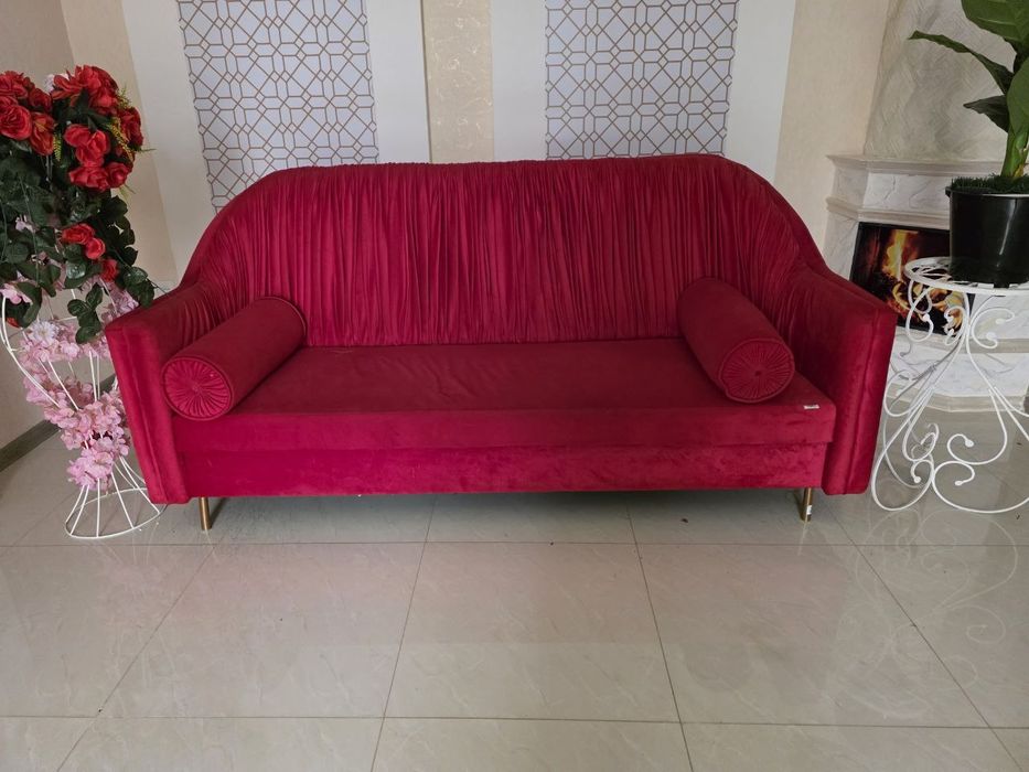 Дван креслолар сотилади