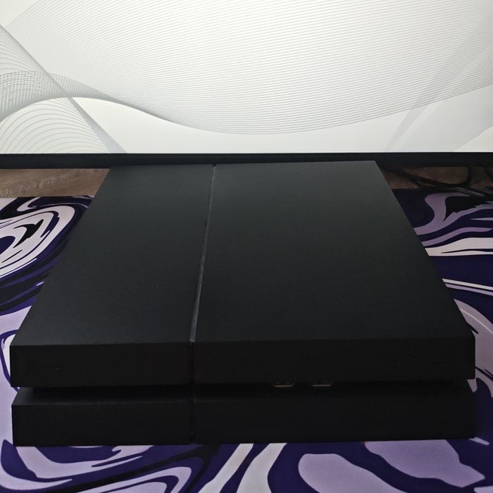 Продам Sony PlayStation 4 Fat