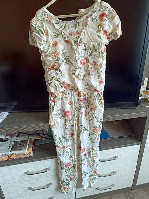 Дрехи за момиче 11-12 години.