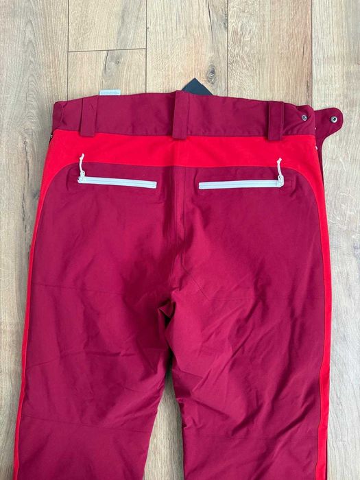 Vând pantaloni de schi/snowboard Schöffel, mărimea L, cu etichetă