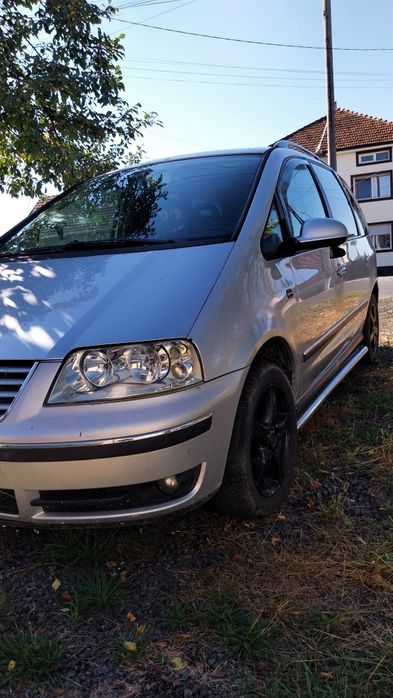 Vând Volkswagen Sharan