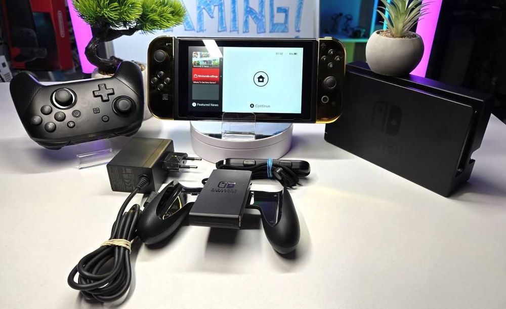 Nintendo Switch V2 Custom CHROME GOLD Modat Picofly/128GB/18 Jocuri