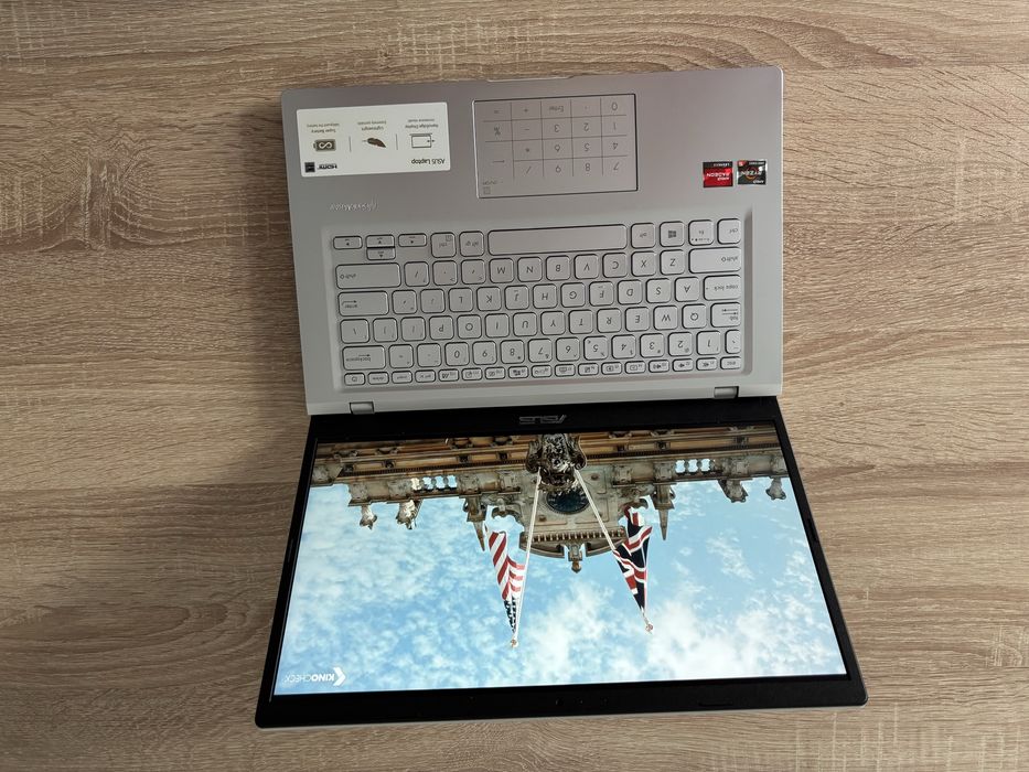 Laptop Asus: Amd Ryzen 5, 24Gb Ram, SSD 512 Gb , portabil