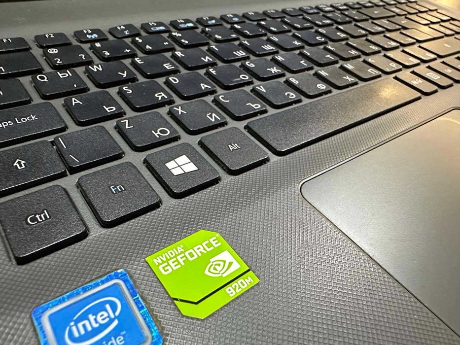 Acer Aspire E5-532, Nvidia 920M, 4GB RAM, 256GB