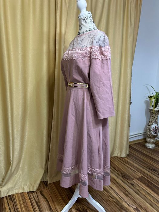 Rochie petrecere roz pal