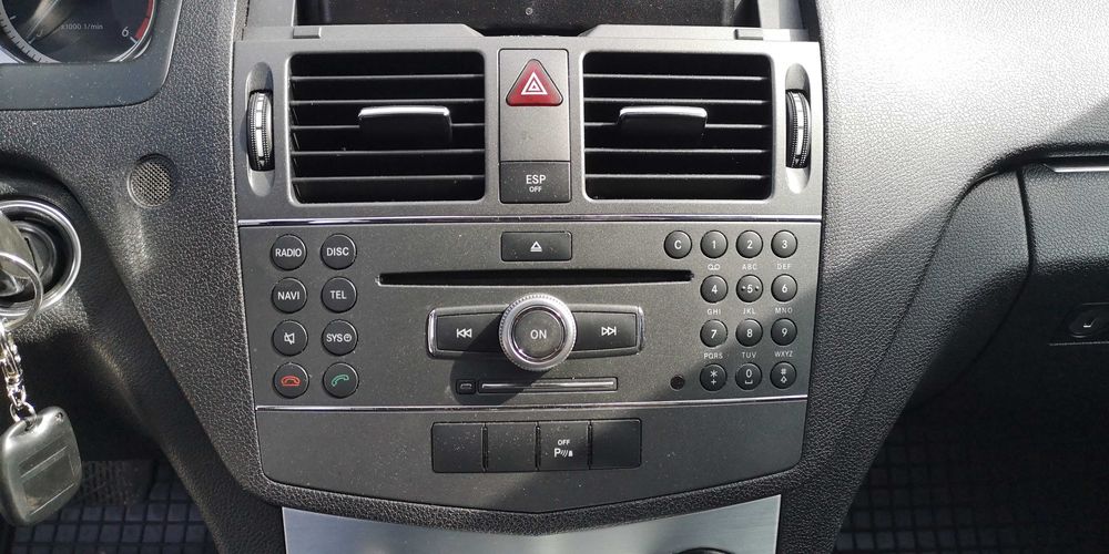 На Части W204 350 CDI 4Matic Avantgarde седан автомат нави Xenon