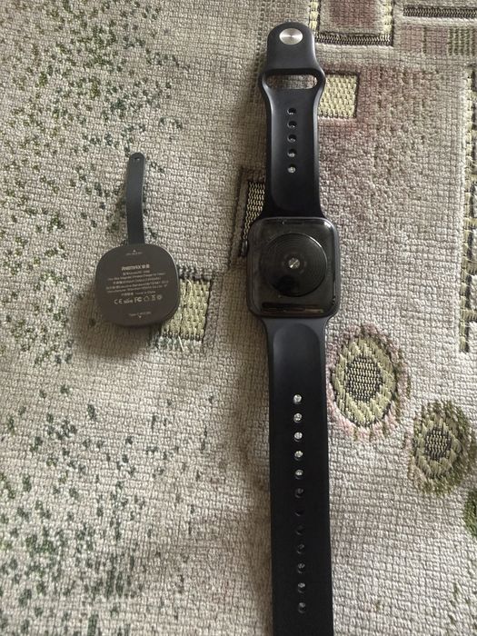 Продам Apple watch SE 44 mm
