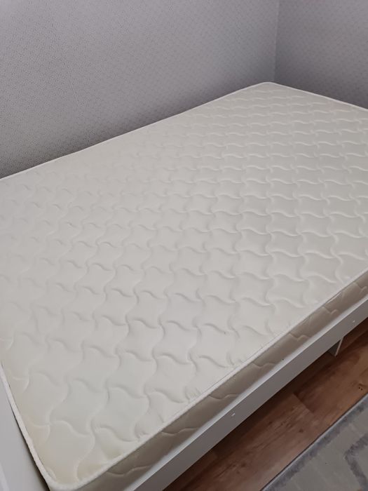 Продам кровать 200/140