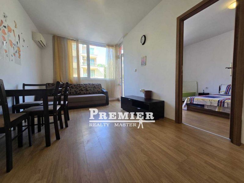 Продава се Двустаен апартамент в к.к. Слънчев бряг - 50 кв.м за 1360 €/кв.м - Снимка #2