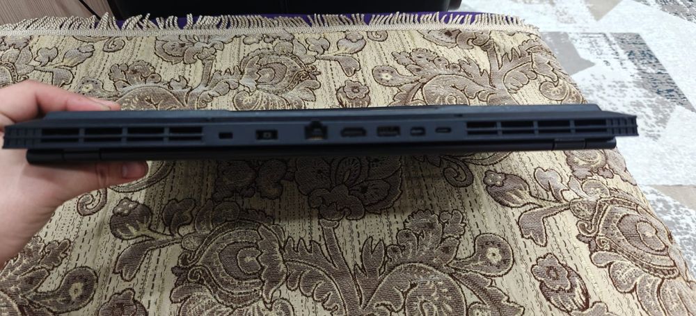 Ноутбук lenovo..