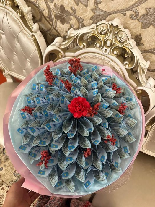 Денежный букет в наличии бар всегда